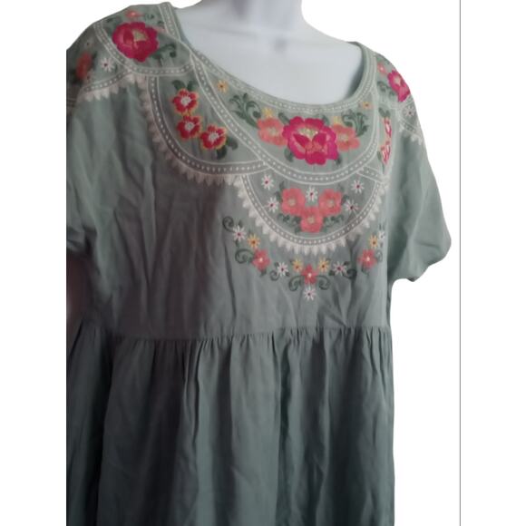 Savanna Jane Women's large top Blouse - Picture 2 of 5